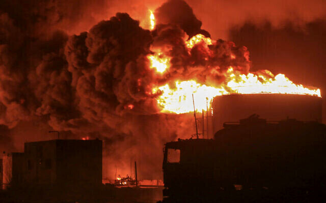 حملات هوایی آمریکا به ۳ منطقه در یمن