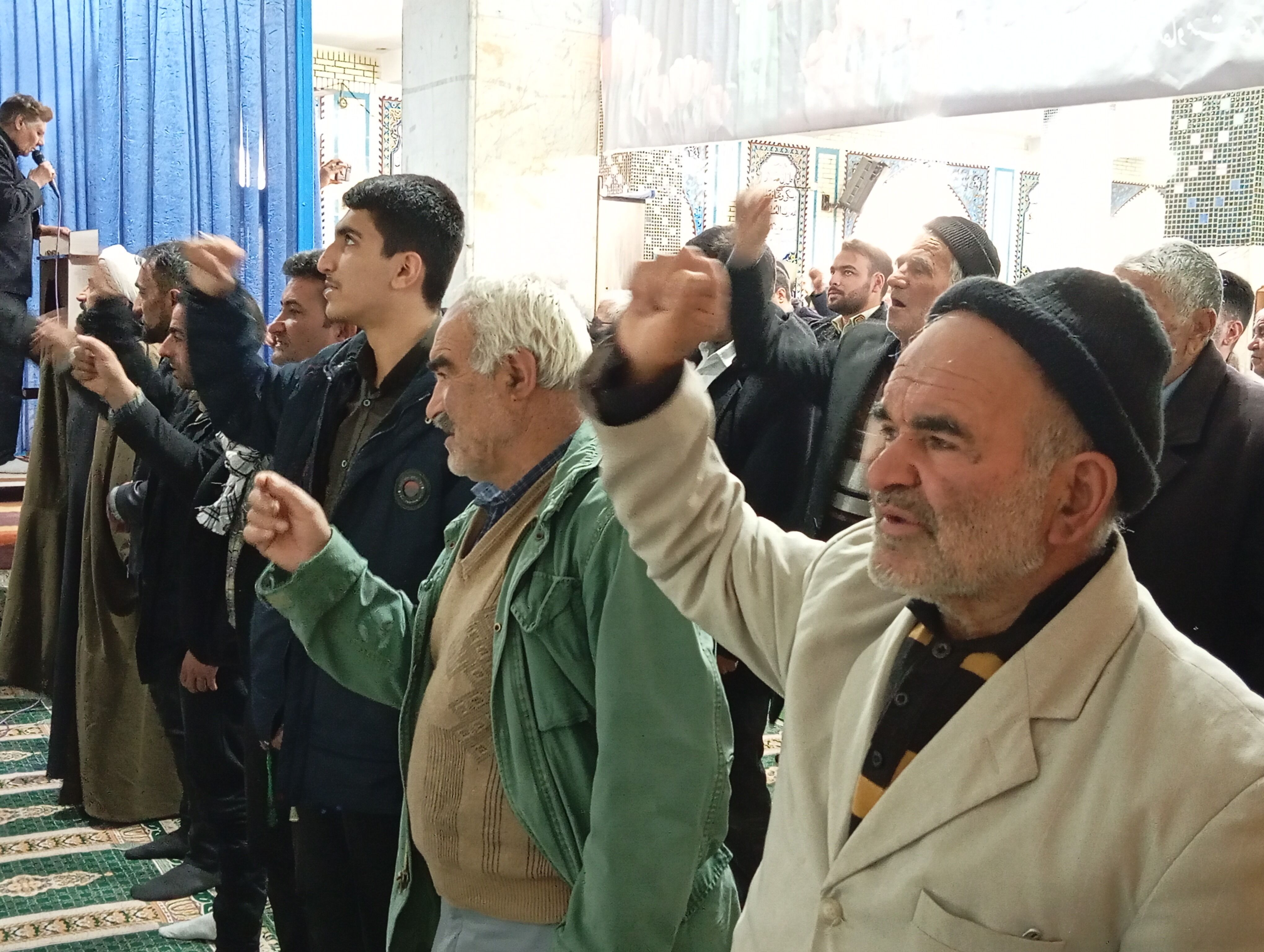 نماز جمعه‌ای که در آن شعار «مرگ بر آمریکا» طنین‌انداز شد