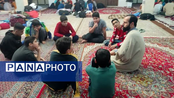 حال و هوای معنوی دانش‌آموزان ملاردی در آغوش اعتکاف