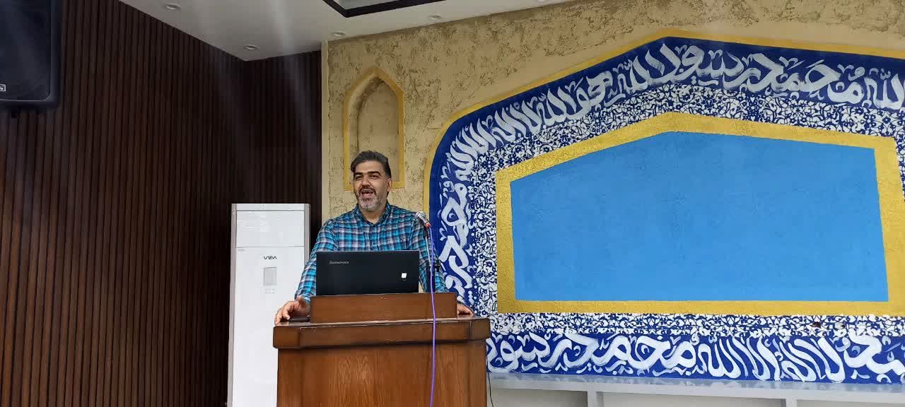 کارگاه آموزشی نگاه نو به تربیت فرزند در فلاورجان