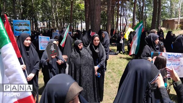 ویژه‌برنامه همگام با تشییع کنندگان آقای شهید ایران در اهر