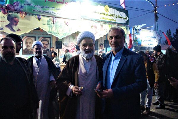 شور و عشق زائران جشن نیمه شعبان در قم