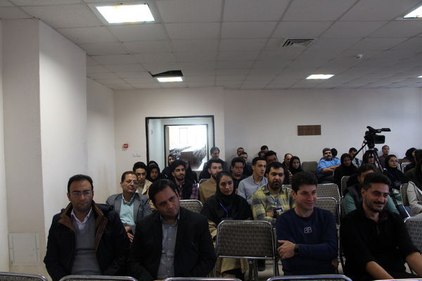 همایش ملی هوش مصنوعی در تالار بزرگ یزد