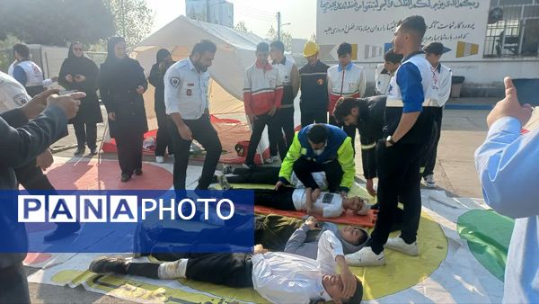 آژیر مانور زلزله در مدارس محمودآباد به صدا درآمد