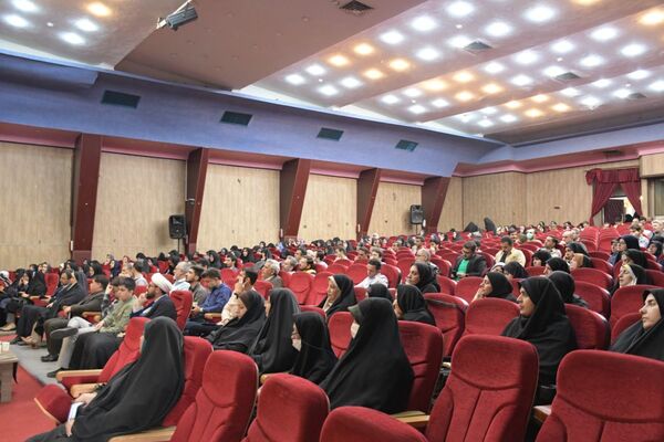 نقش بی‌بدیل مربیان تربیتی در شکوفایی نسل آینده در همایش منطقه ۵ تهران بازخوانی شد