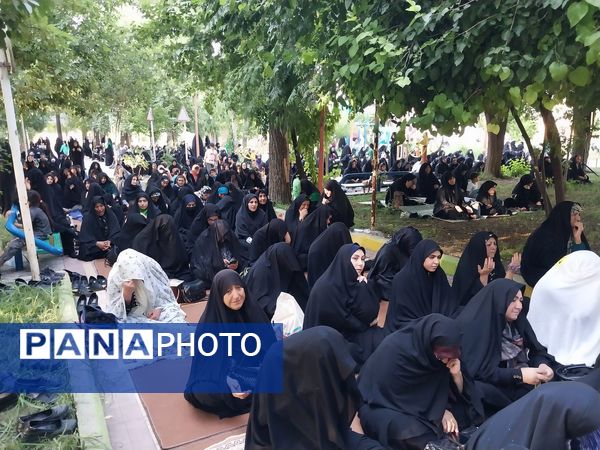 دعای روح بخش عرفه در شهرستان دره شهر 