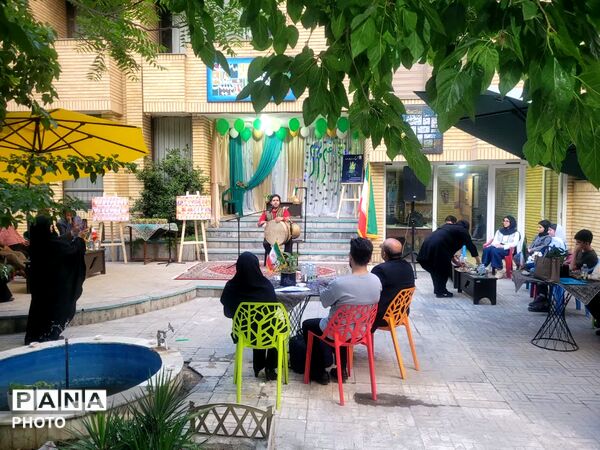 برگزاری شب شعر روایت عهد با حضور فرهیختگان شعر و ادب ناحیه ۳