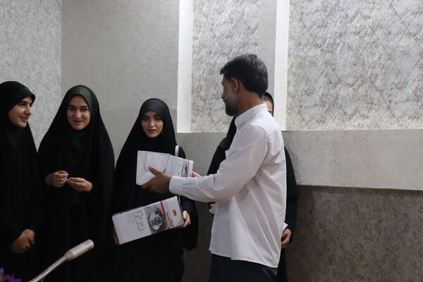تجلیل از خبرنگاران مرکز استان چهارمحال بختیاری