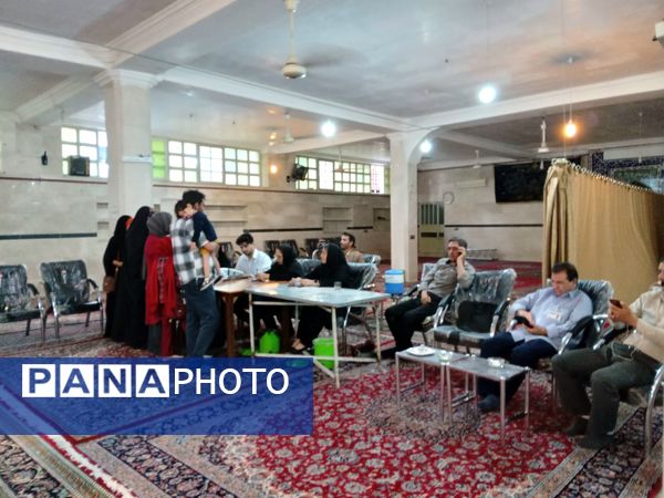 حضور مردم ولایتمدار نیشابور پای صندوق‌های رای