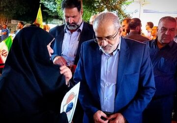 حضور معاون پارلمانی دولت شهید رئیسى  در تجمعات شبانه