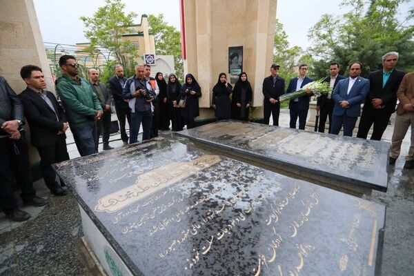 تجدید میثاق مدیران روابط‌عمومی دستگاه‌های اجرایی با شهدای والامقام