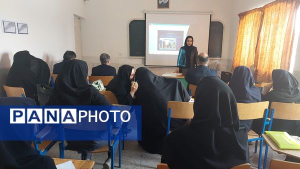 کارگاه توانمندسازی مدیران ناحیه یک زنجان در کانون سهروردی 