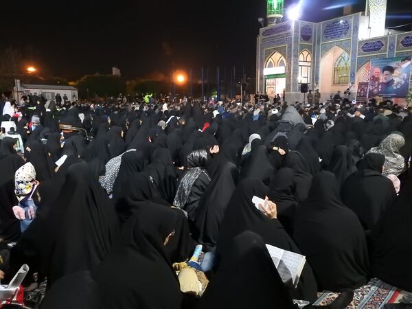 اجتماع بزرگ عزاداران شهدای خدمت در گلزار شهدای نیشابور