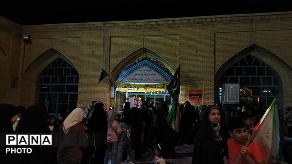 غرفه دهه نودی ها  میزبان کودکان نیشابوری برای هفتاد و هفتمین بار 