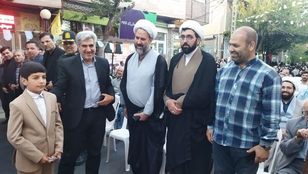 جشن وحدت و ولایت با حضور پرشور دانش‌آموزان اسکو