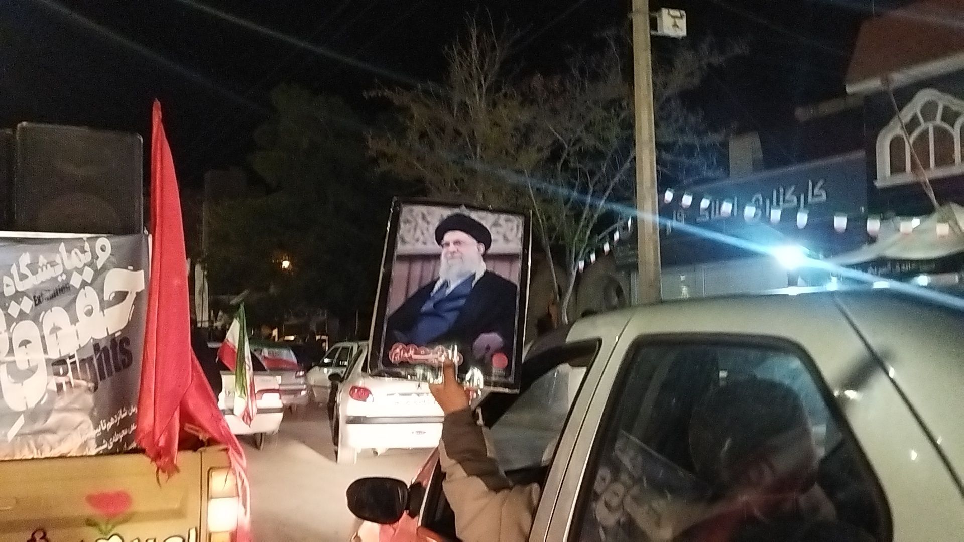 رژه ماشینی در سراسر شهر نیشابور-۱ 