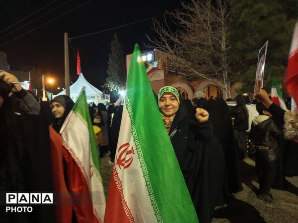 چهارشنبه سوری متفاوت در بلوار فضل نیشابور 