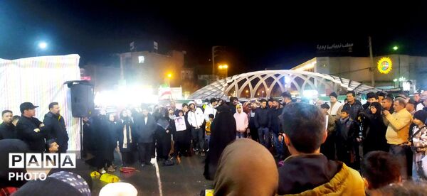 اجرای خیابانی «ذ مثل پانیذ» در مرند با یاد شهدای دانش‌آموز