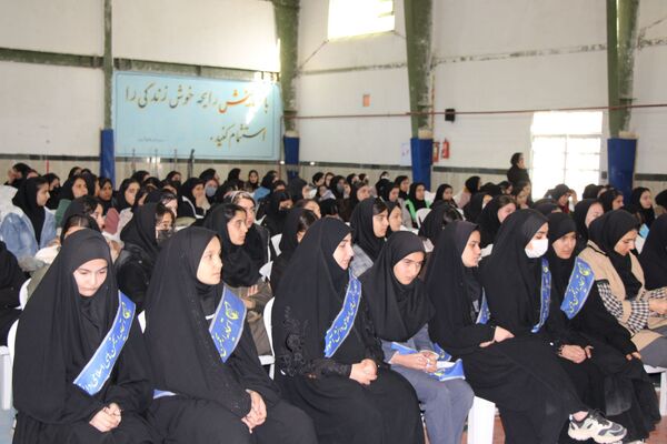 دو فرشته نورانی در دبیرستان فاطمه الزهرا (س)