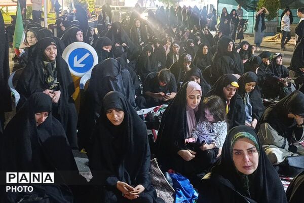 غرفه شهدای دانش آموز ورامین میزبان شما در میدان امام حسین(ع)