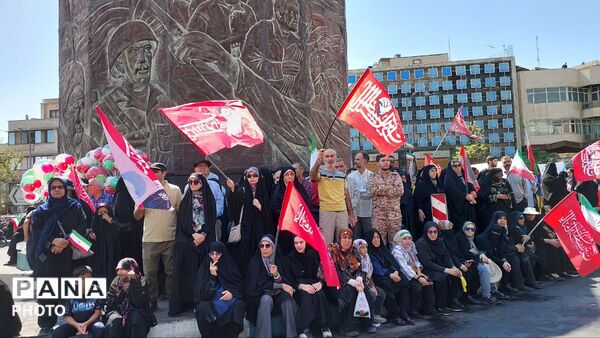 پیام قدرت از قلب پایتخت در رزمایش ۳۱۳ هزار نفری جانفدایان ایران