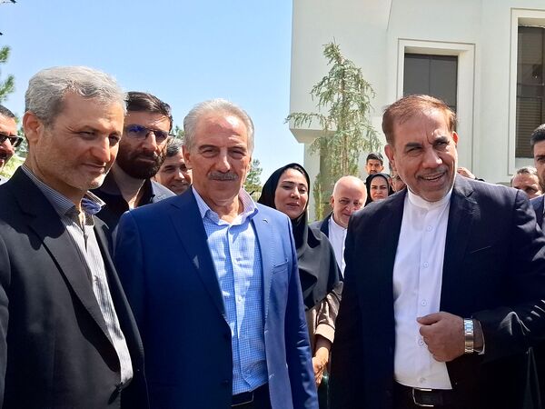 بازدید از مرکز خانه چتر موسسه خیریه گلستان علی(ع)