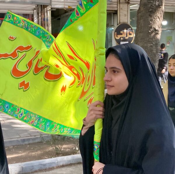 حضور گسترده ی دانش آموزان تمامی مدارس در راهپیمایی ۱۳ آبان 