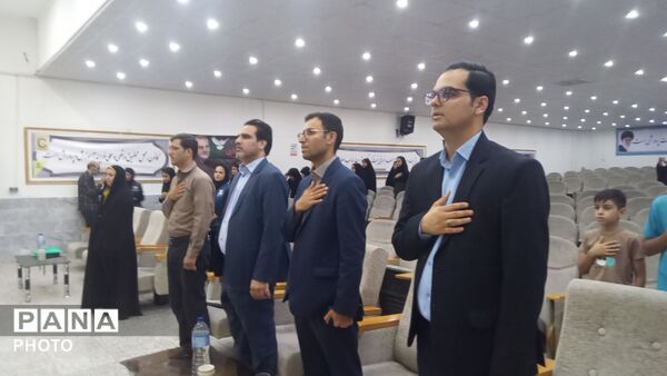 تقدیر از ۵۰ خبرنگار فعال  دانش آموزشهرستان خلیل آباد