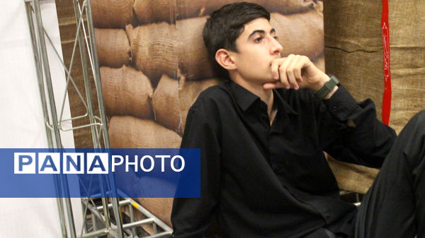 حال و هوای حضور نوجوانان در معراج الشهدای گمنام استان قم