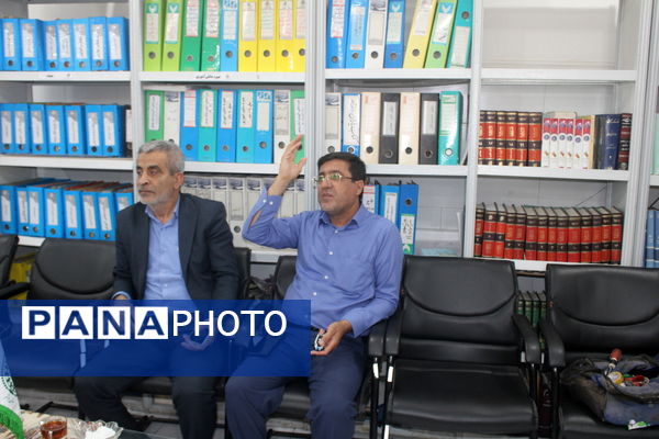بازدید رئیس اداره خدمات آموزش و پرورش استان بوشهر از سازمان دانش‌آموزی استان
