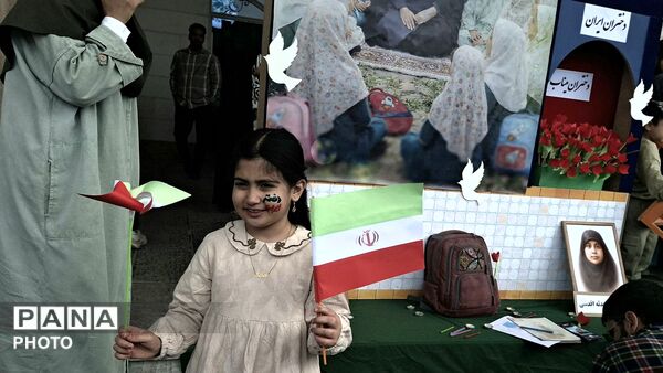 هم صدا با دختران شهید مینابی در روز دختر