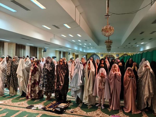 لحظات ناب اعتکاف دانش‌آموزی دختران در جاسک