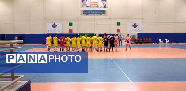  مسابقه فوتسال بین تیم‌های خبرنگاران و تیم آتش‌نشانان مشهد