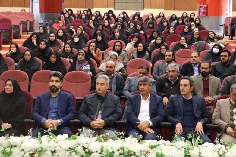 هم‌افزایی مدیران مدارس، کلید ارتقای کیفیت آموزش است