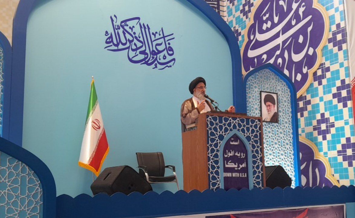مادران و همسران شهدا الگوی صبر و استقامت جامعه‌اند  