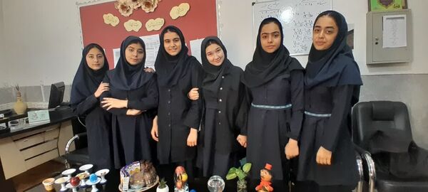 حال و هوای عید نوروز در دبیرستان دخترانه معلم
