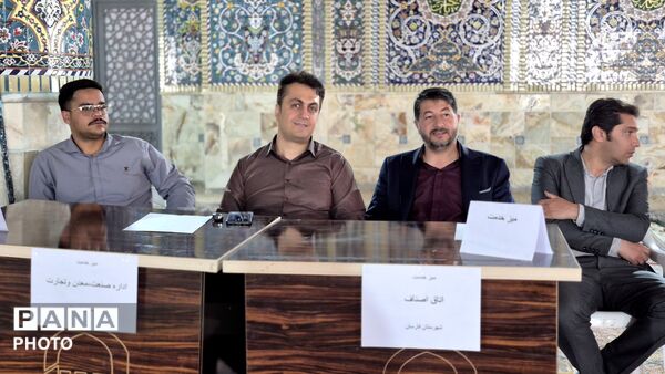 میز خدمت؛ پلِ سپیدِ میان درخواست‌ها و دل‌ها