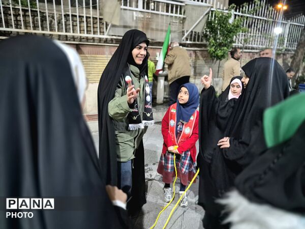 برپایی غرفه فرهنگی سازمان دانش‌آموزی در میدان المپیک