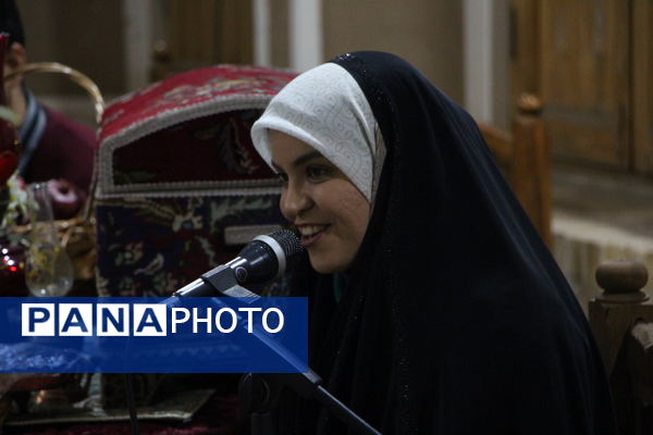 شب یلدا شاعرانه در خانه شعر و ادب شهرداری یزد