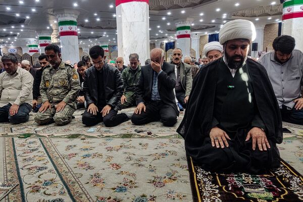 میز خدمت اداره فرهنگ شهرستان ری در مراسم نمازجمعه باقرشهر و کهریزک 