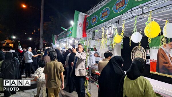 جشن عید غدیر در میدان دانشجو به همت آموزش و پرورش ناحیه ۶ مشهد
