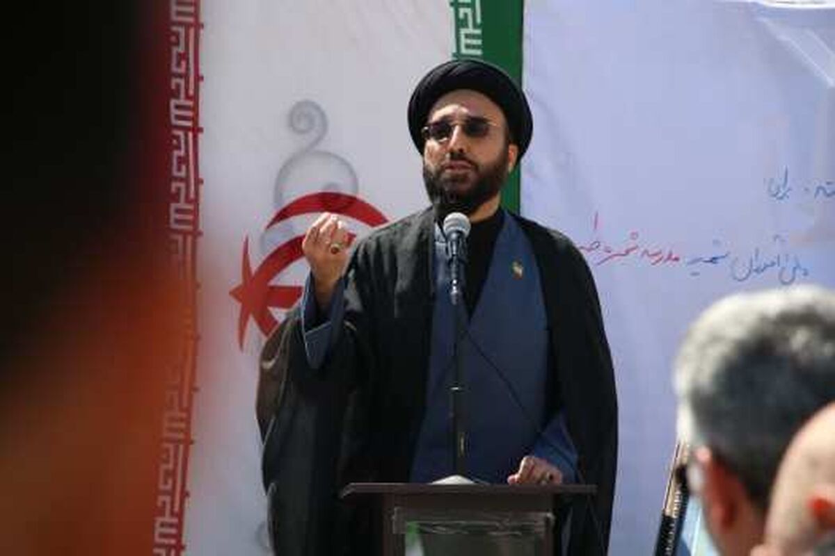 ایستادگی ملت ایران در سایه فرهنگ ایثار و مقاومت تداوم یافته است