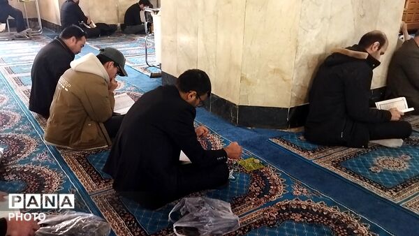 محفل انس باقرآن به یاد شهید آیت الله خامنه ای در نیشابور 