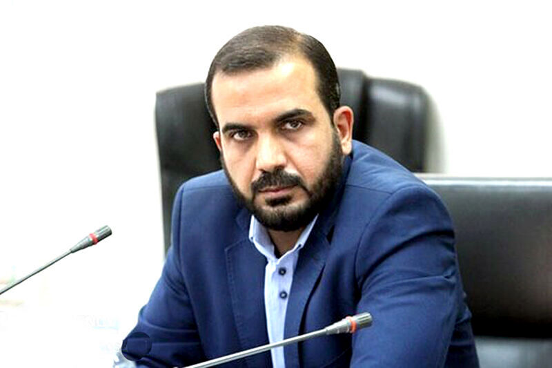 پرداختن به حواشی مشکلات مردم را حل نخواهد کرد