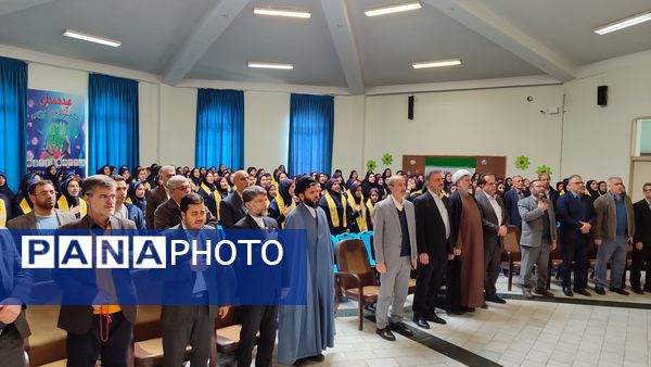 نواخته شدن زنگ نیکوکاری در دبیرستان مولوی شهرکرد 