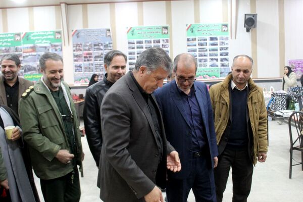 نمایشگاه صنایع دستی ملکان فرصتی برای دیدن و خرید آثار بومی
