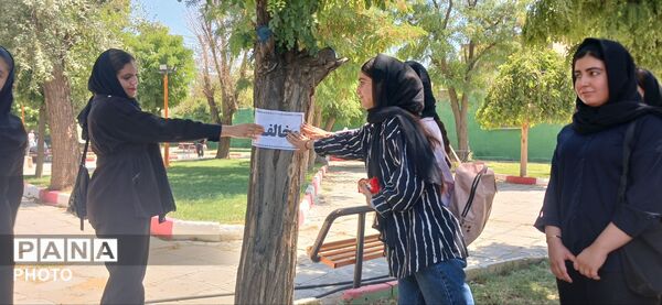 هم‌اندیشی دانش‌آموزان کامیارانی با محوریت «نوجوان تمدن‌ساز» و فرهنگ عفاف و حجاب
