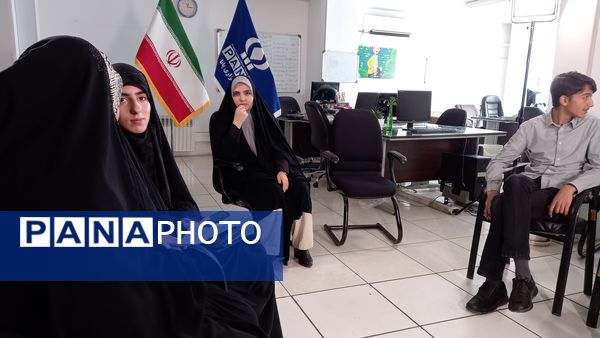 حضور دانش‌آموز خبرنگاران پانا شهرستان‌های تهران در مناظره و نشست انتخاباتی ر‌أی‌اولی‌ها