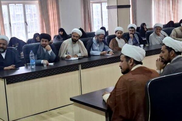 تقویت ارتباط مؤثر حوزه علمیه و آموزش و پرورش یک ضرورت است