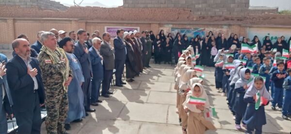 جشن شکوفه ها در مدرسه شهید محمدی شهر نسر